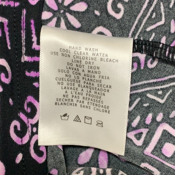 Woman’s swim top - Picture 5 of 7